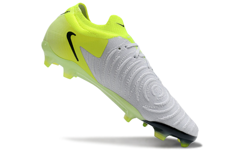 Chuteira Nike Phantom Luna Elite Campo