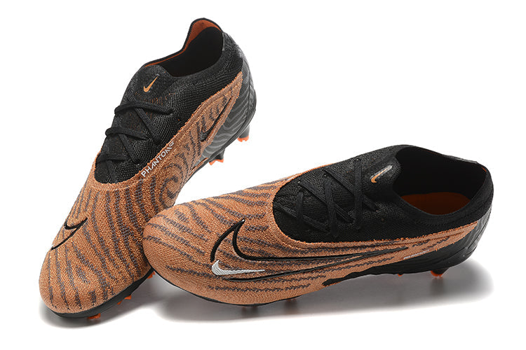 Chuteira Nike Phantom GX Low Elite FG Campo