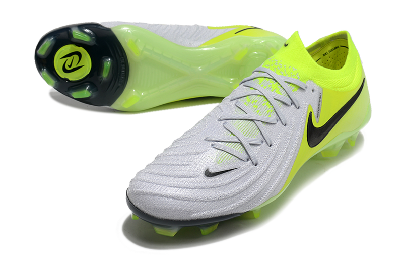 Chuteira Nike Phantom Luna Elite Campo