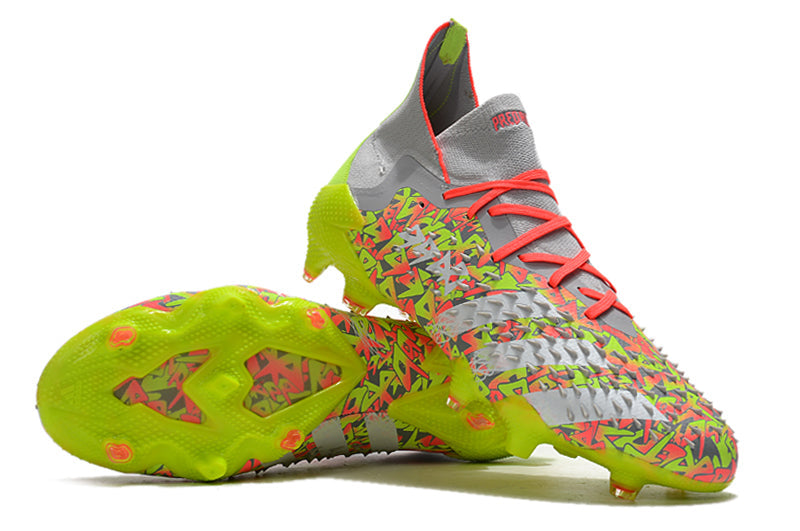 Chuteira Adidas Predator Freak+ .1 Campo