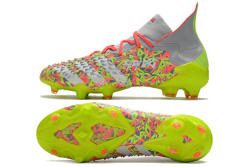 Chuteira Adidas Predator Freak+ .1 Campo