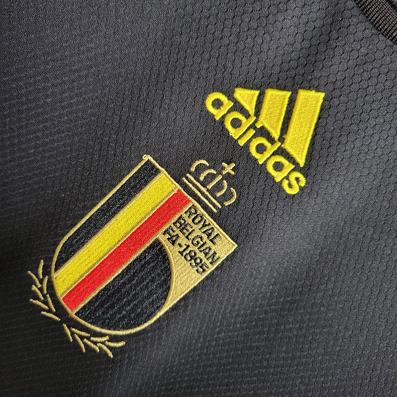 Bélgica 22-23 away