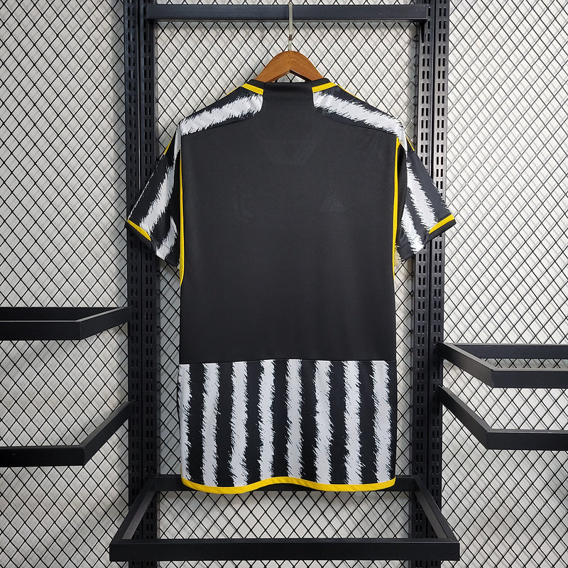 Juventus 23-24 home