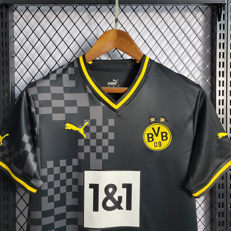 Borussia Dortmund 22-23 Away